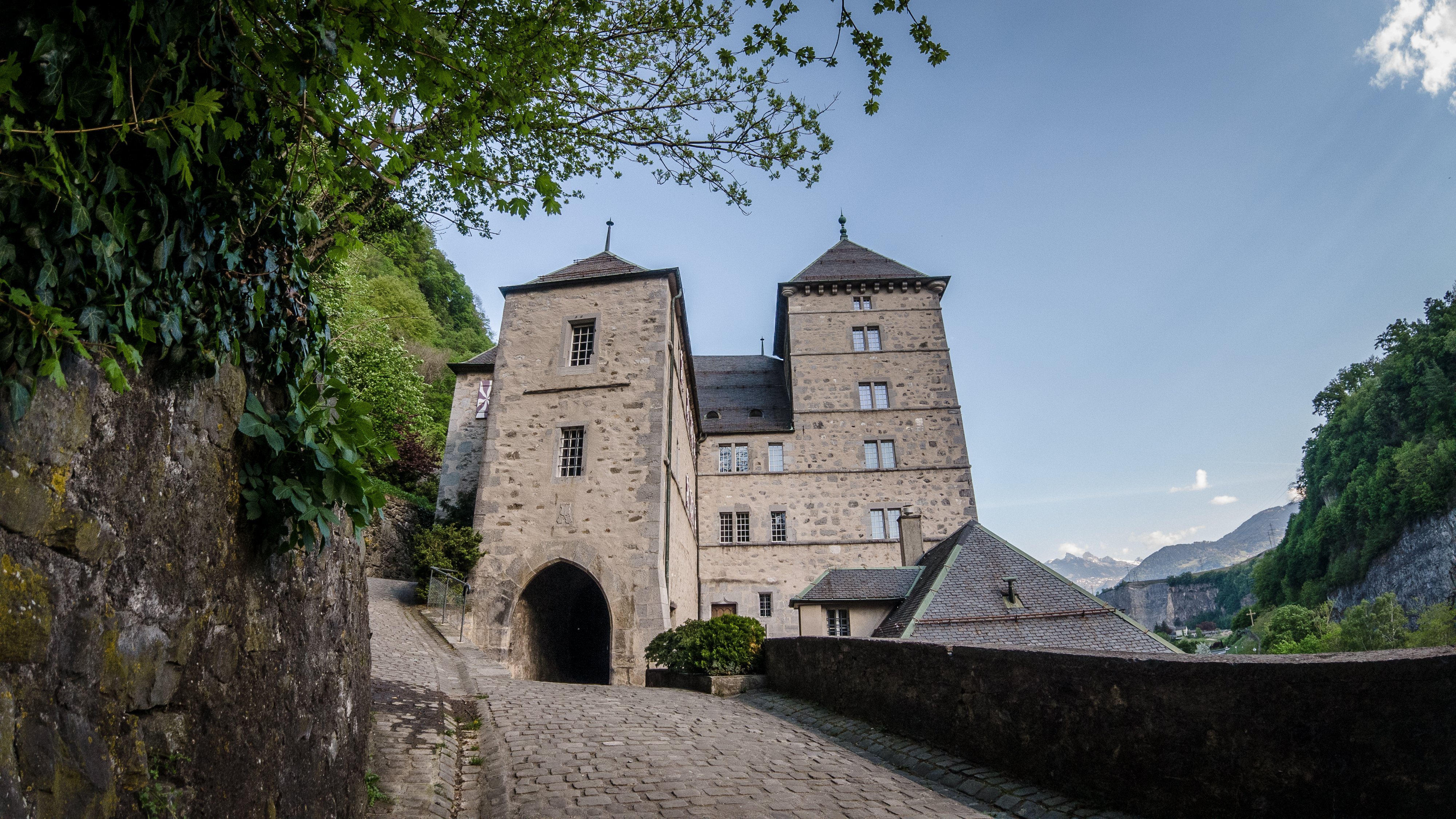 Les sites archéologiques valaisans au centre de la nouvelle exposition du château de St-Maurice